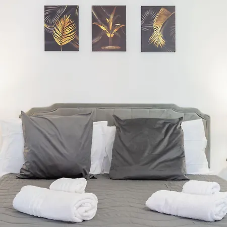 Hesa House 4*