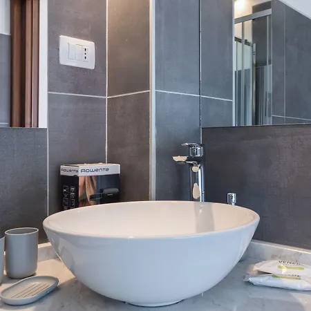 Hesa House 4*