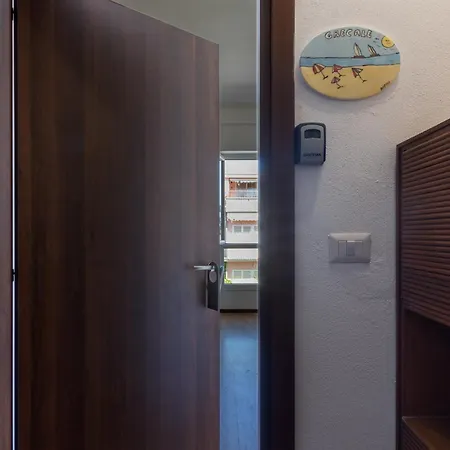 Hesa House 招待所 卡利亚里
