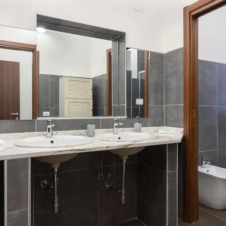 Гостевой дом Hesa House 3*