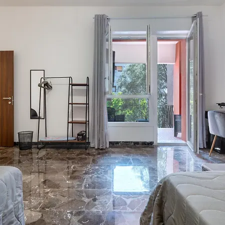 بيت ضيافة Hesa House كالياري