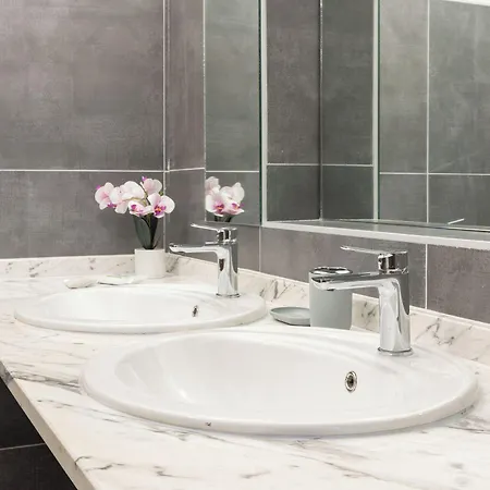 Hesa House 3* Кальяри