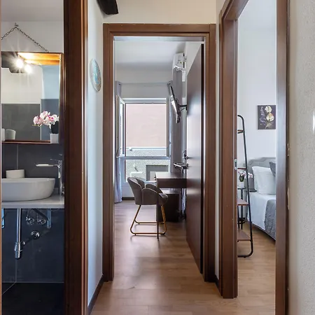 Гостевой дом Hesa House 3*