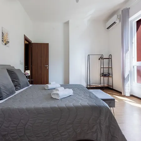 招待所 Hesa House